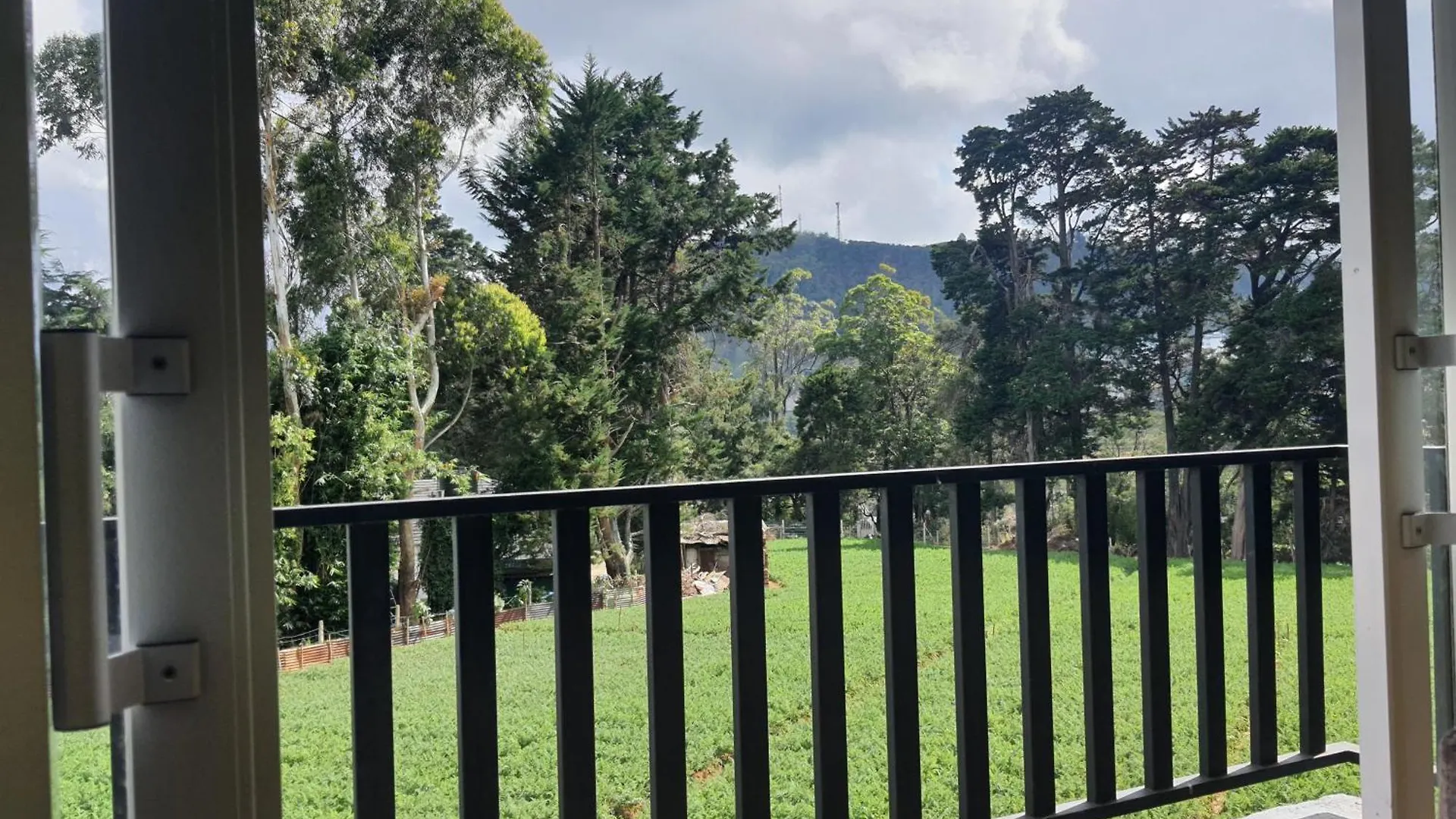 Green Mount View Two Bed Room Apartment Nuwara Eliya