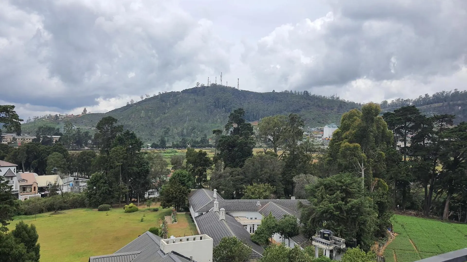 Green Mount View Two Bed Room Apartment Nuwara Eliya Sri Lanka