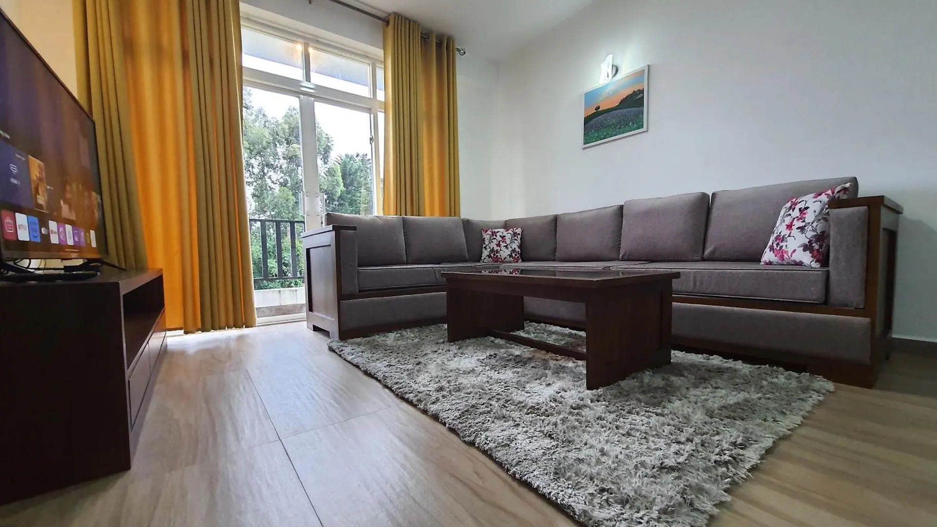 Green Mount View Two Bed Room Apartment Nuwara Eliya Sri Lanka